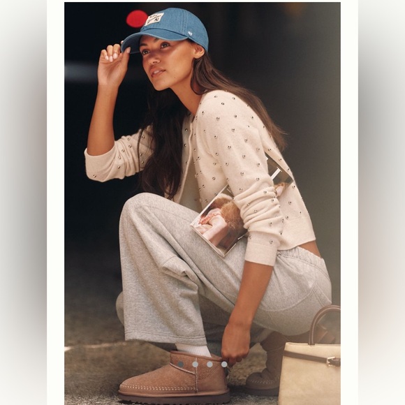 UGG Classic Ultra Mini Biarritz NIB - Picture 2 of 8